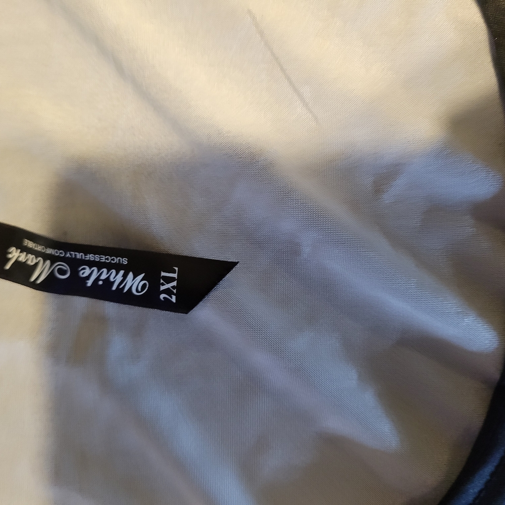 White Mark Women's Top - Black and Gold - Picture 5 of 6